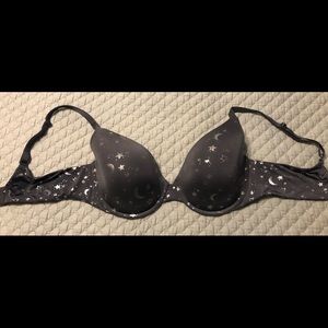 Victoria Secret Bra. 36B
